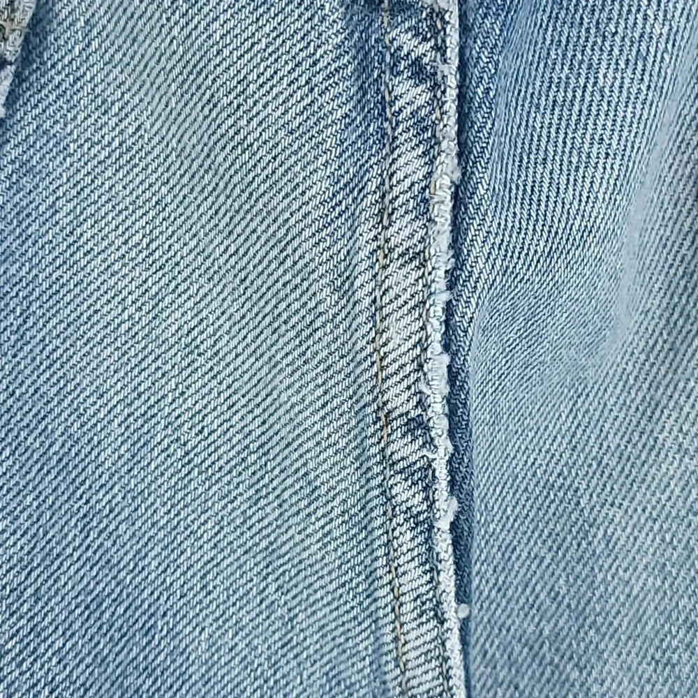 Levi's 505 Denim Jeans Men's 34x30 Blue With Fade Distressed Destroyed - Picture 9 of 15
